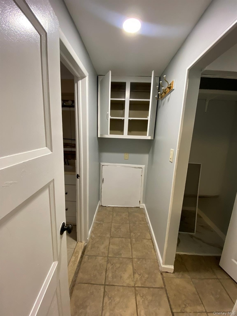 16 Frank Avenue - Photo 9