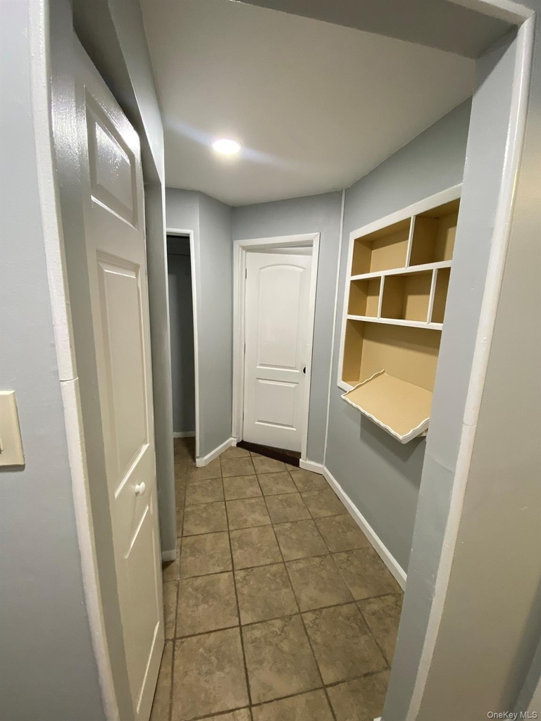 16 Frank Avenue - Photo 10