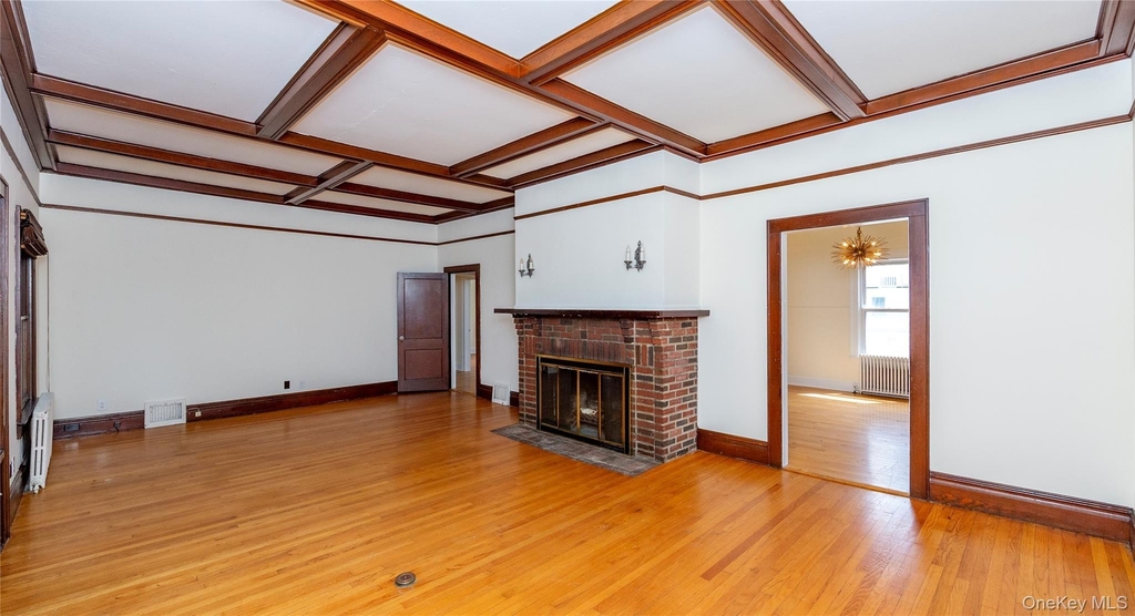 140 E Main Street - Photo 9