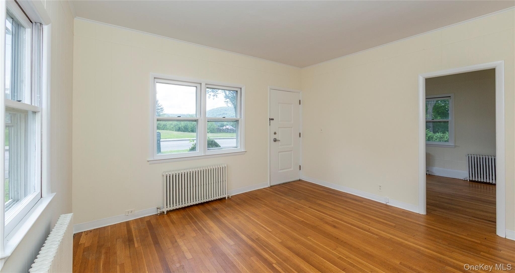 140 E Main Street - Photo 4