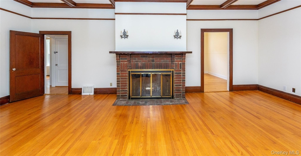 140 E Main Street - Photo 12
