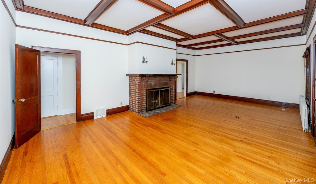 140 E Main Street - Photo 11