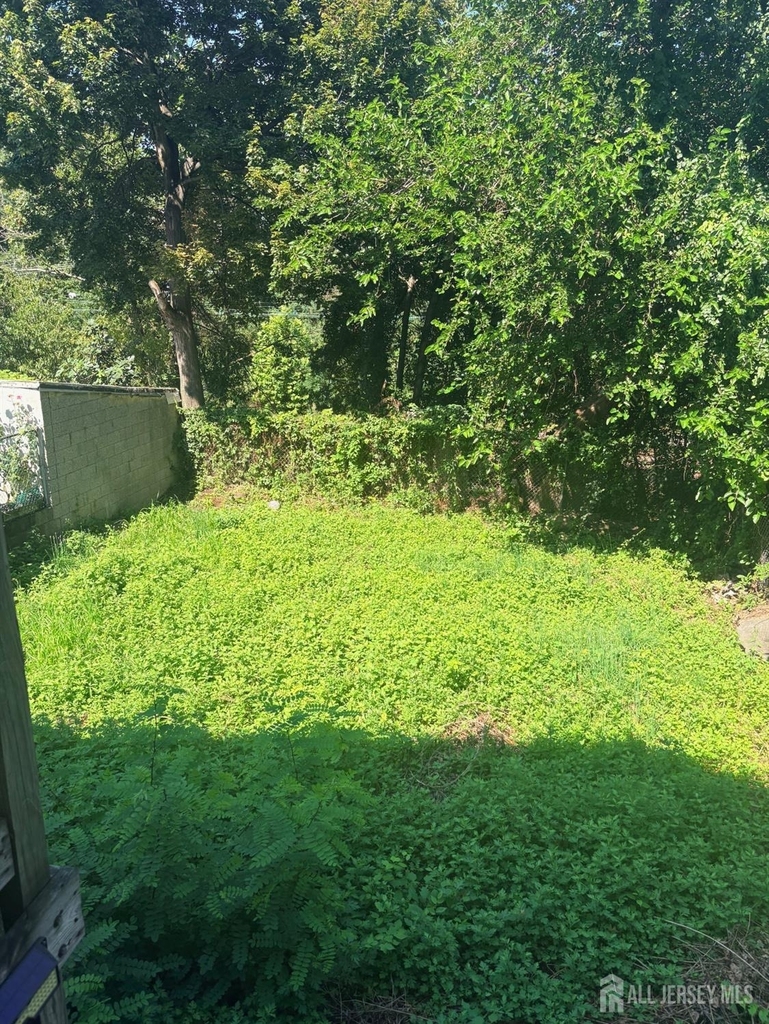 661 Catherine Street - Photo 6