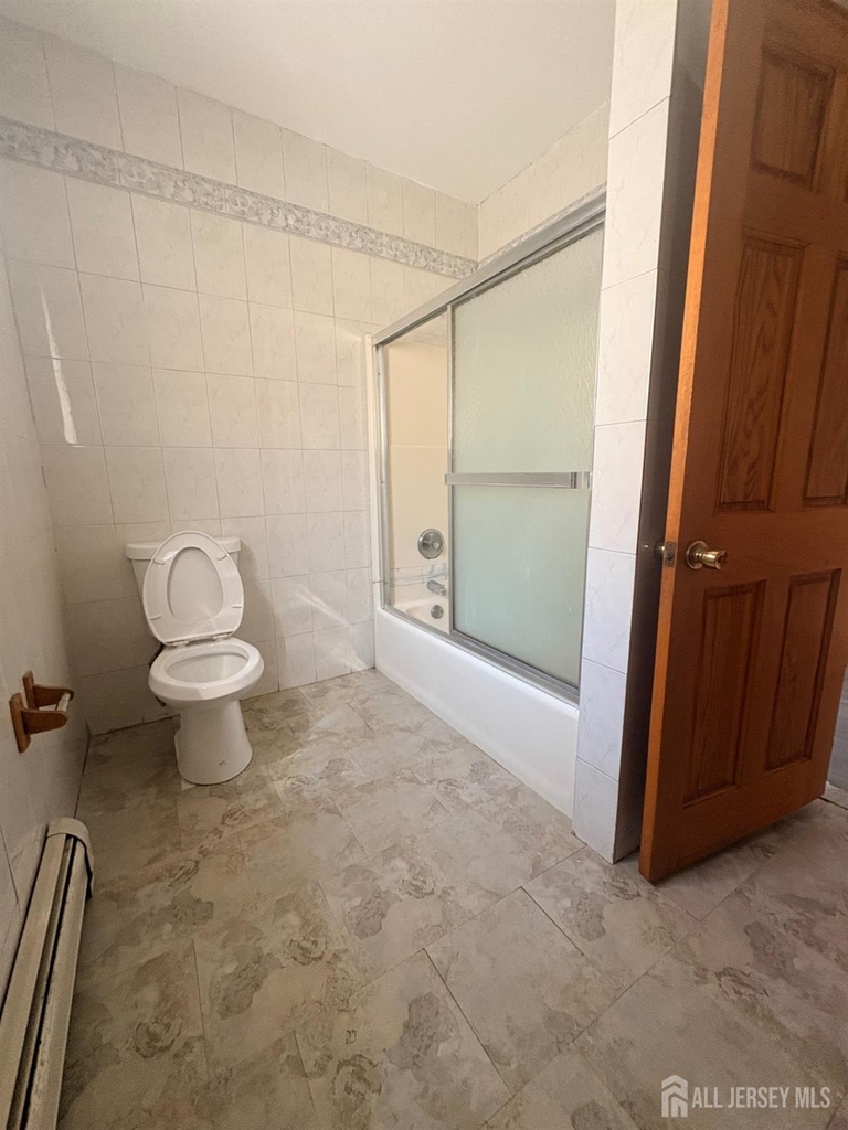 661 Catherine Street - Photo 5