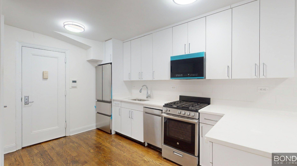  East 72nd Street - Photo 0