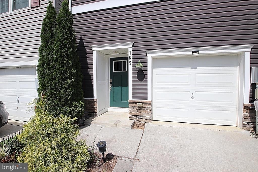 185 Magellan Drive - Photo 1