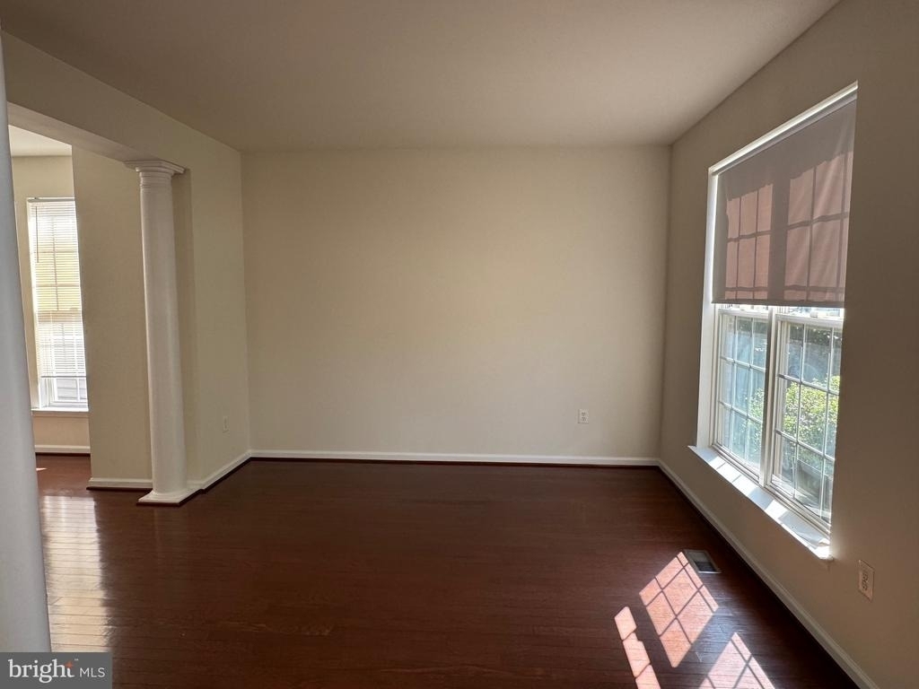 9719 Inkwood Drive - Photo 3