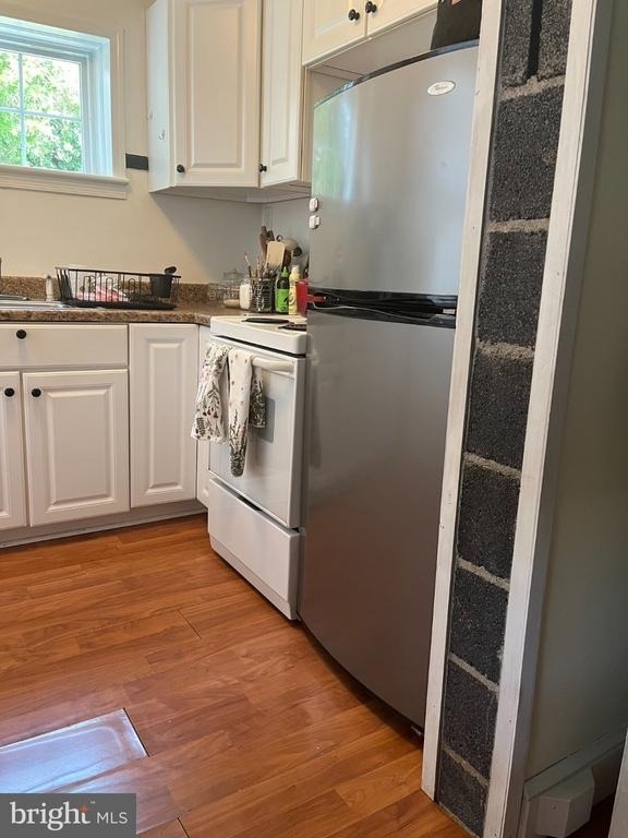 101 E Locust Street - Photo 6