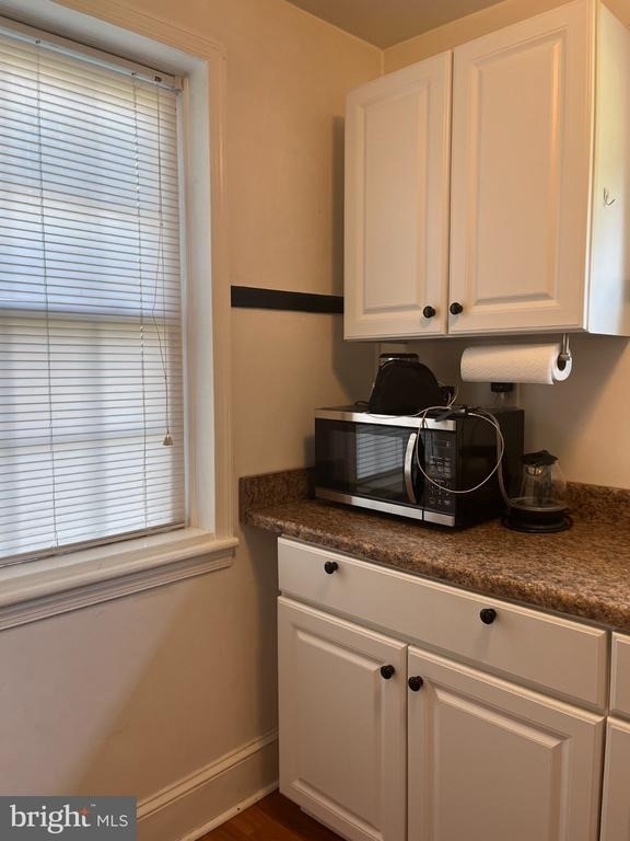 101 E Locust Street - Photo 8