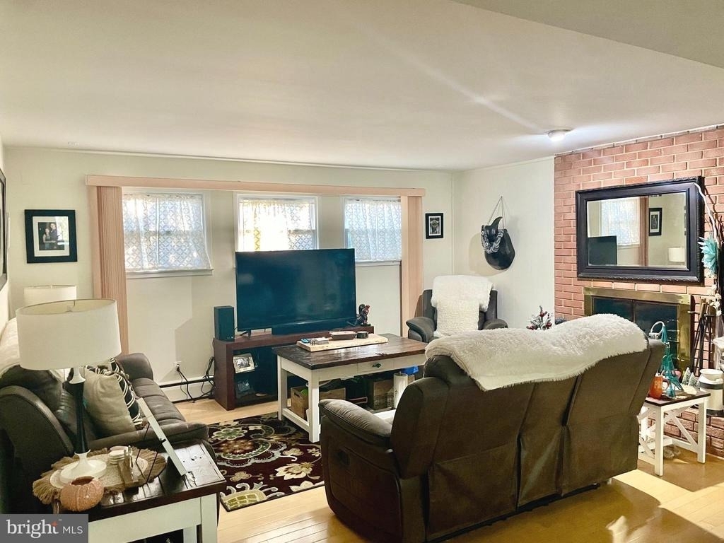 1036 Carper Street - Photo 11