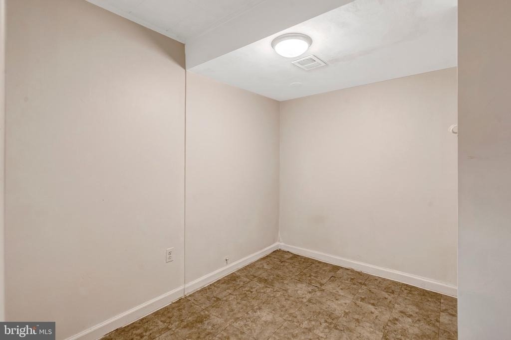 8916 Braeburn Drive - Photo 45