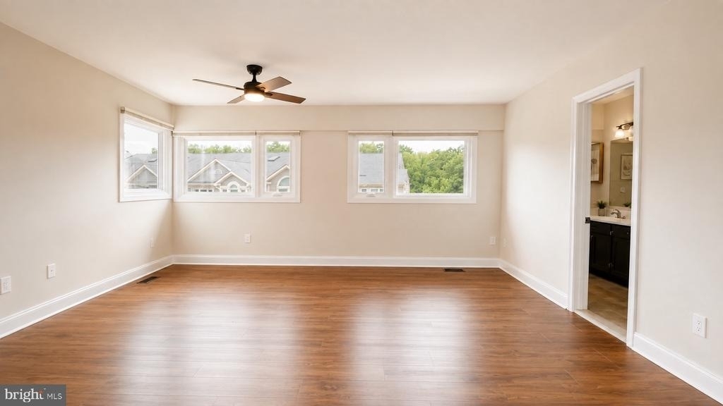 1959 Lakeport Way - Photo 13