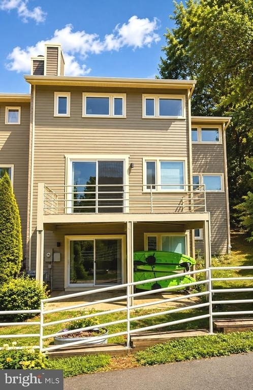 1959 Lakeport Way - Photo 0