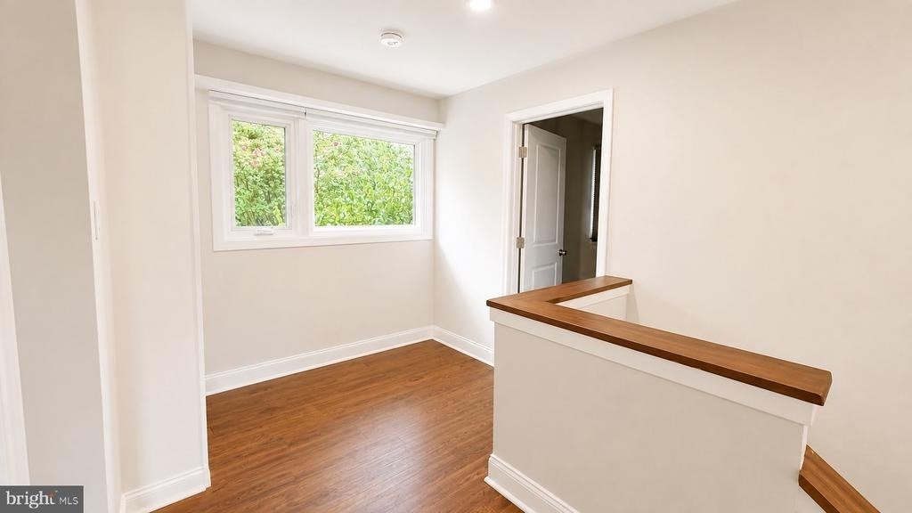 1959 Lakeport Way - Photo 12