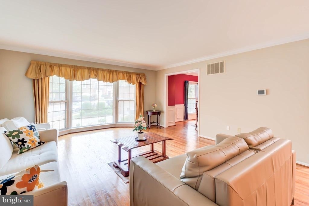2329 S Rolfe Street - Photo 7