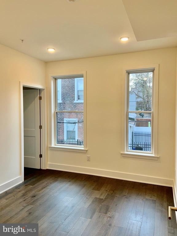 1824 Ridge Avenue - Photo 10
