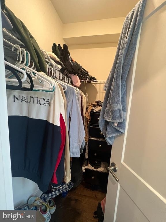 1824 Ridge Avenue - Photo 18