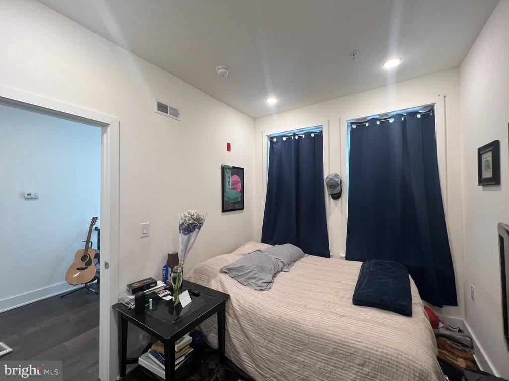 1824 Ridge Avenue - Photo 13