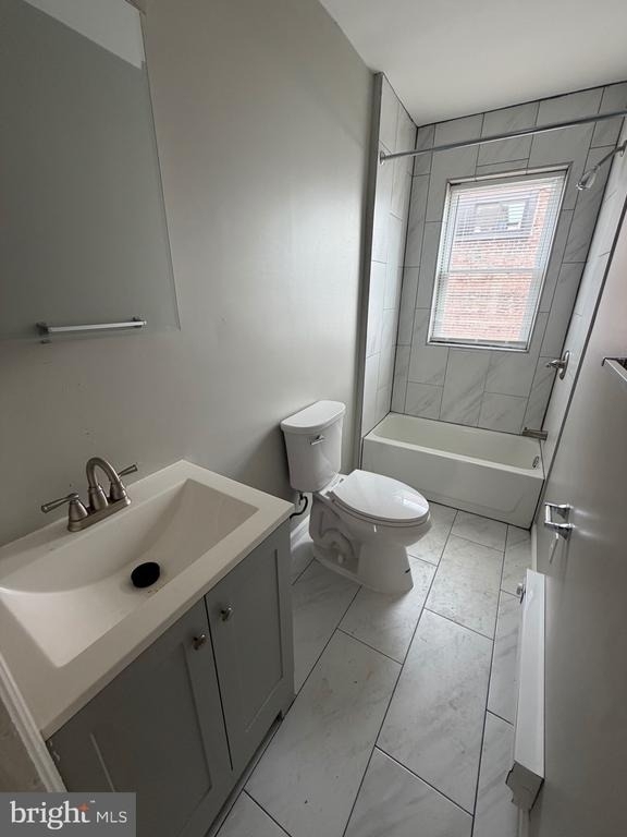 2528 Collins Street - Photo 6