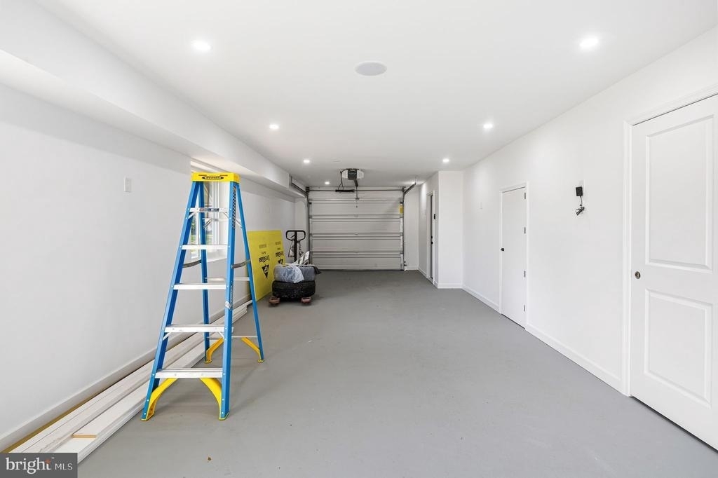 2370 Randolph Street - Photo 5