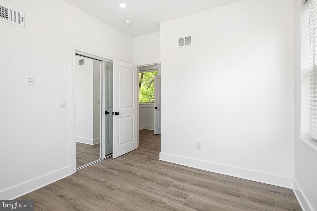 2370 Randolph Street - Photo 20