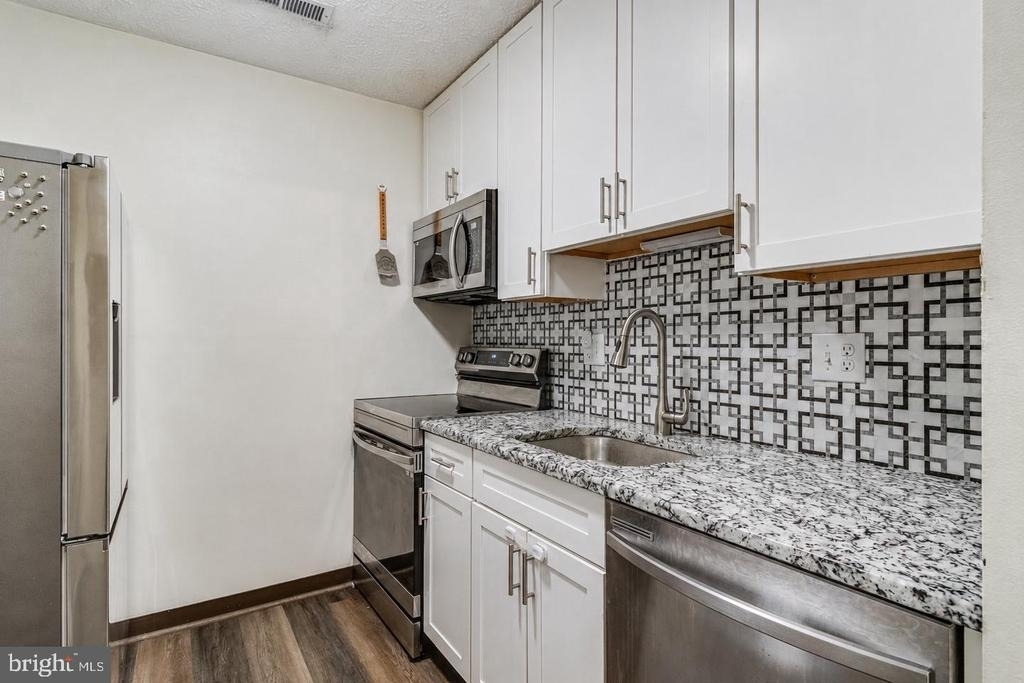 23254 Chestnut Oak Court - Photo 1