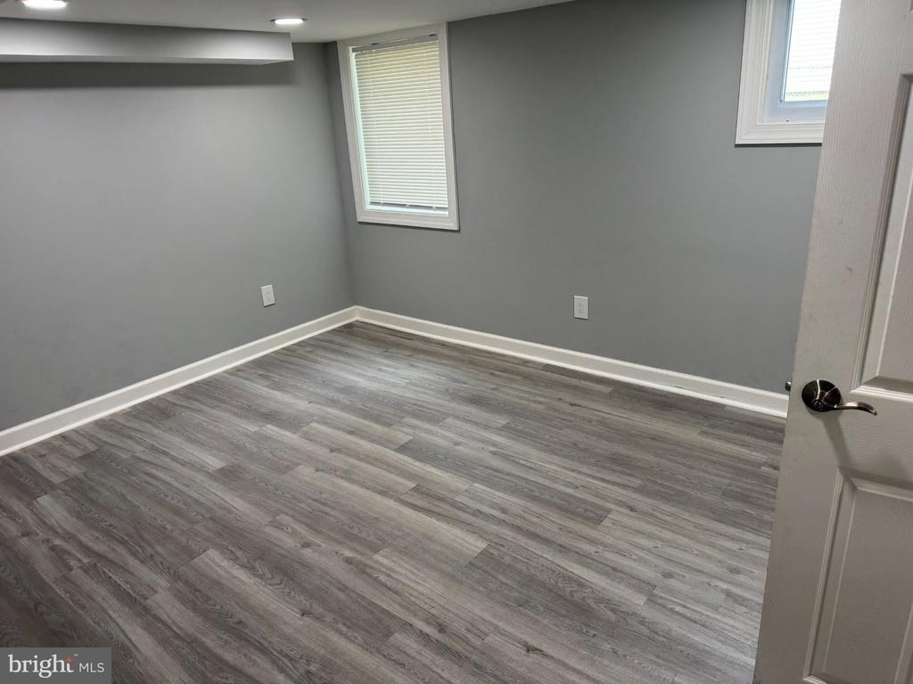 8803 48th Avenue - Photo 25