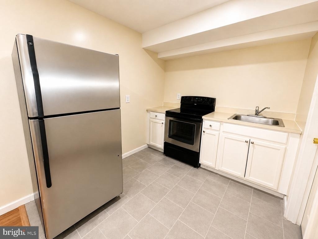 6600 Long Shadow Court - Photo 3