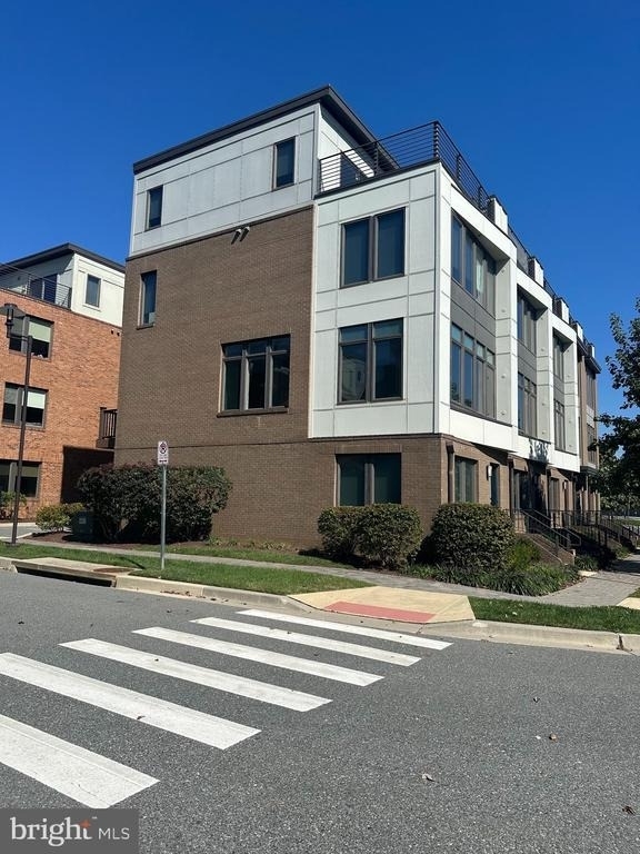 8051 Tribeca Street - Photo 0