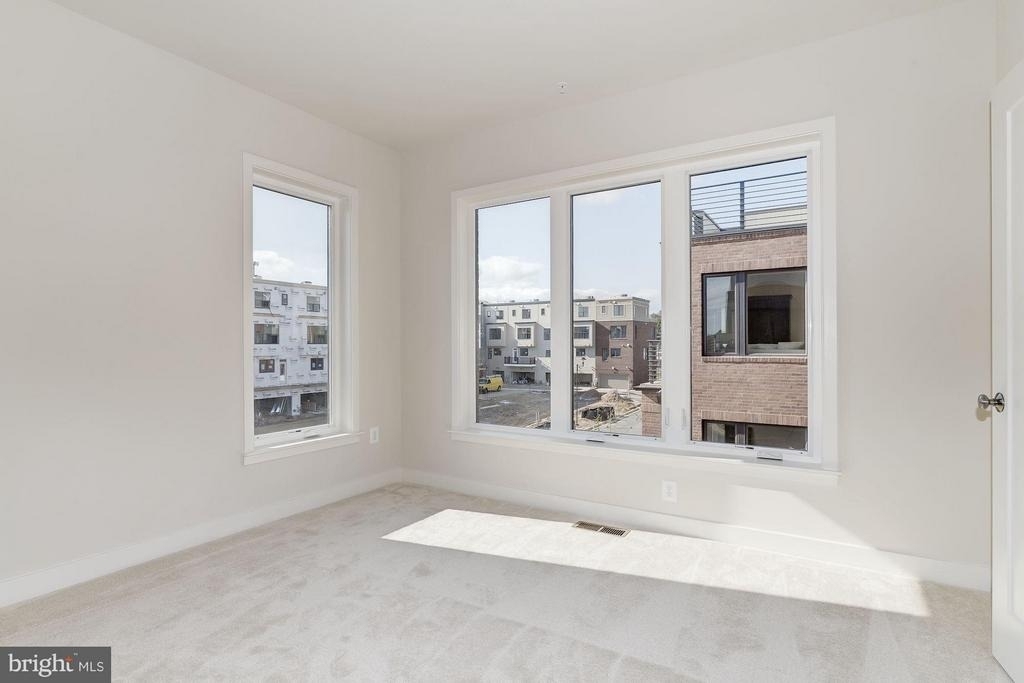 8051 Tribeca Street - Photo 21