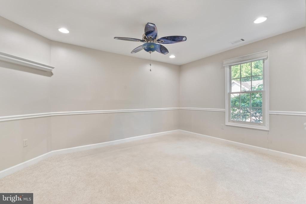 7815 Stable Way - Photo 22