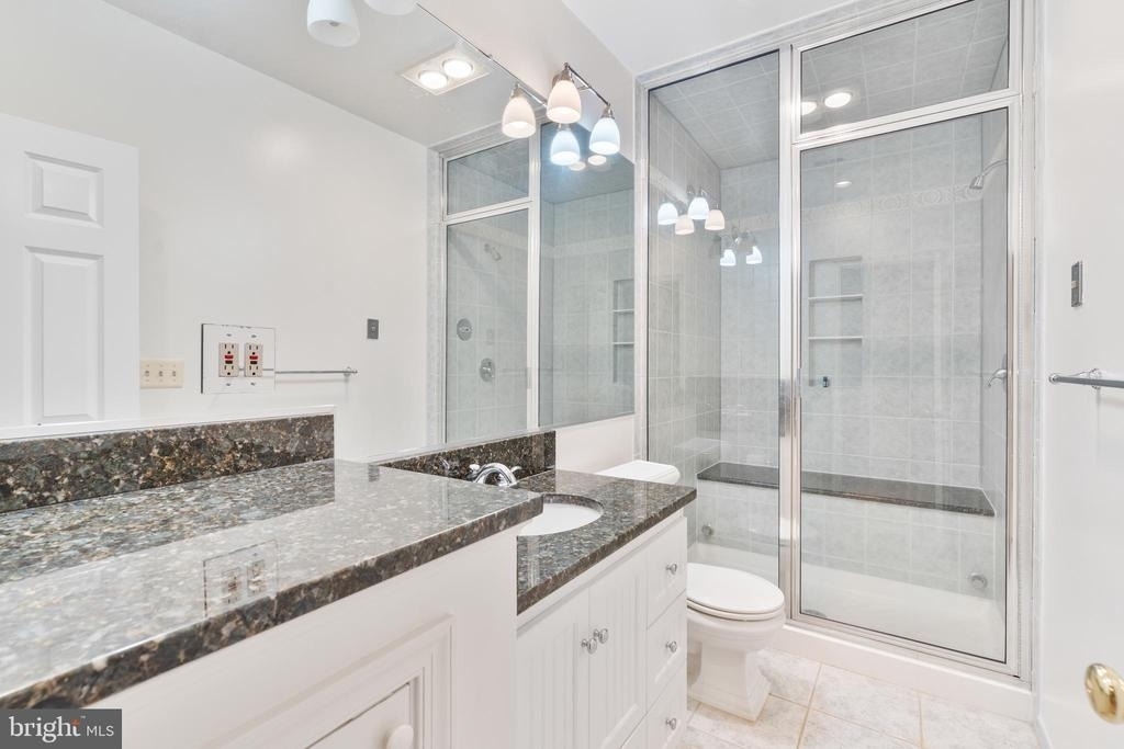 7815 Stable Way - Photo 27
