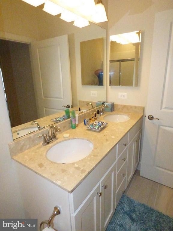 10530 Resort Road - Photo 11