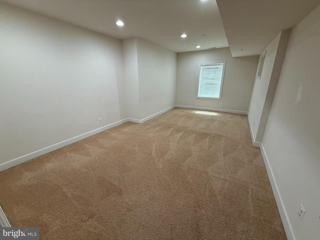 10905 Fairmont Lane - Photo 13