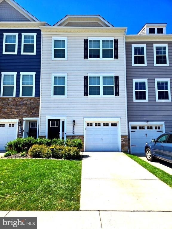 6507 Britannic Place - Photo 0