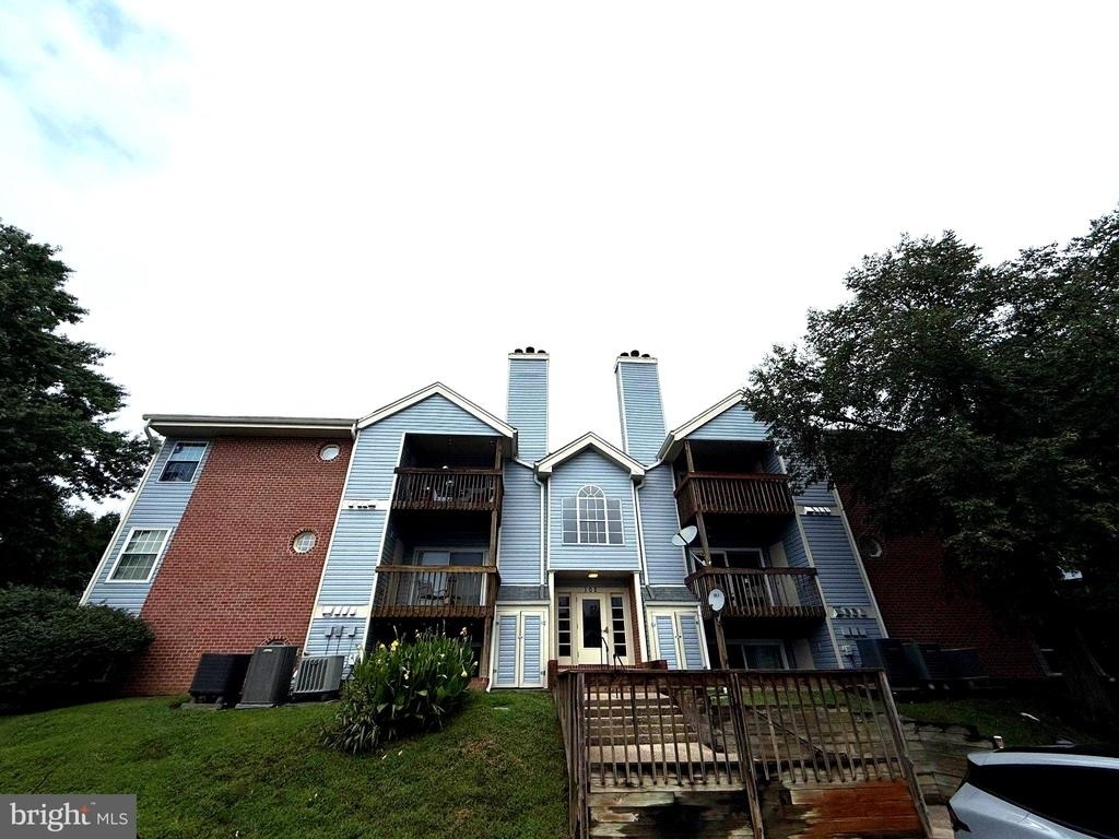 102 Three Coin Way - Photo 0