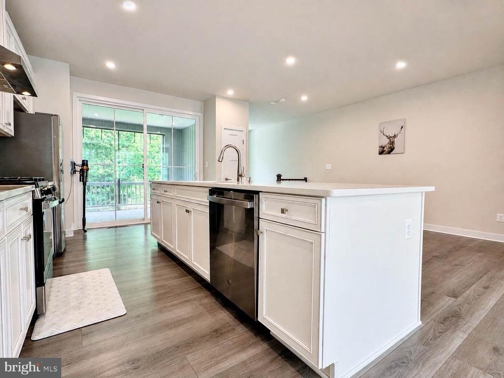 812 Canary Island Court - Photo 8