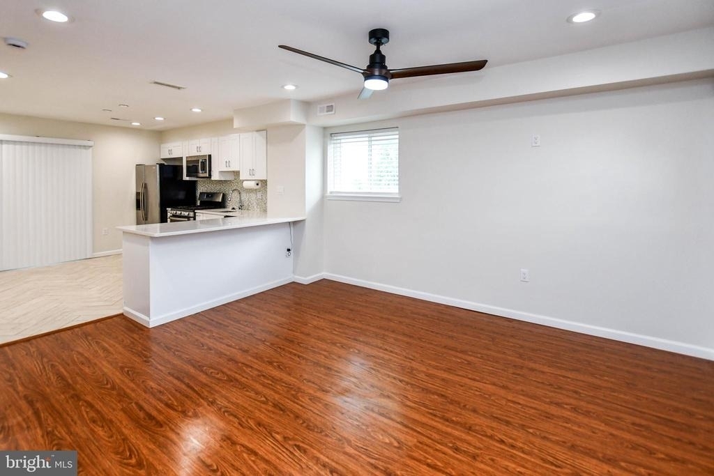 531 Hilltop Terrace Se - Photo 6