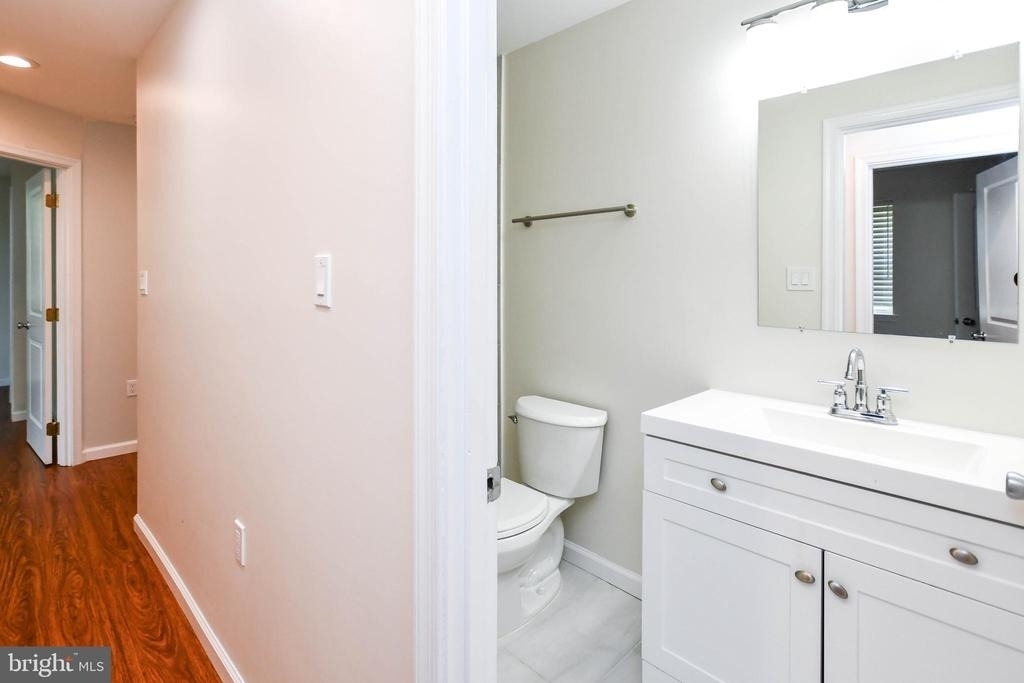 531 Hilltop Terrace Se - Photo 11