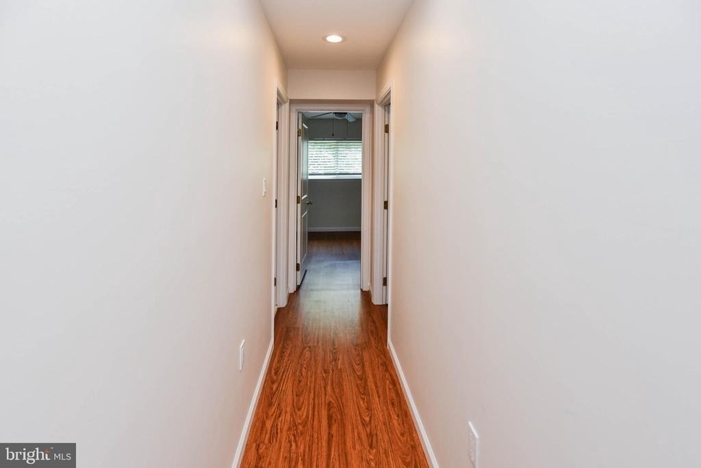 531 Hilltop Terrace Se - Photo 21