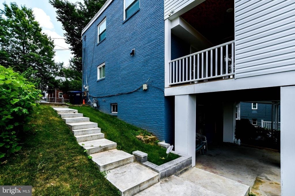 531 Hilltop Terrace Se - Photo 4