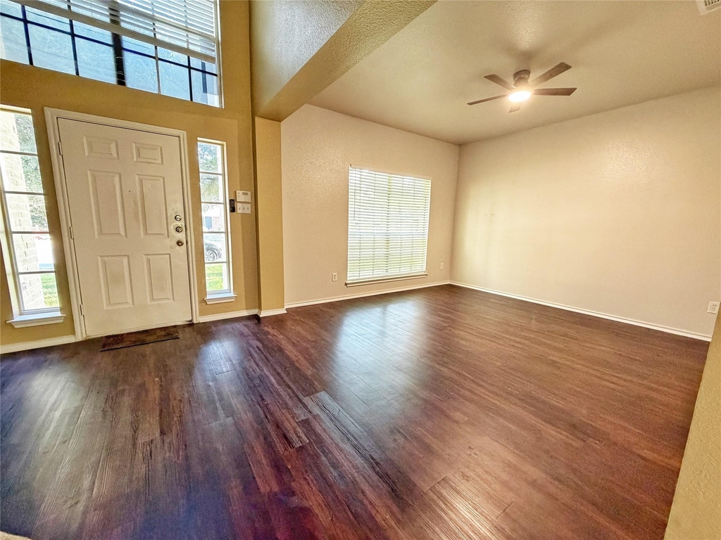 1114 Black Locust Dr - Photo 11