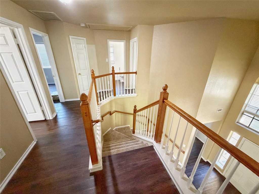 1114 Black Locust Dr - Photo 2