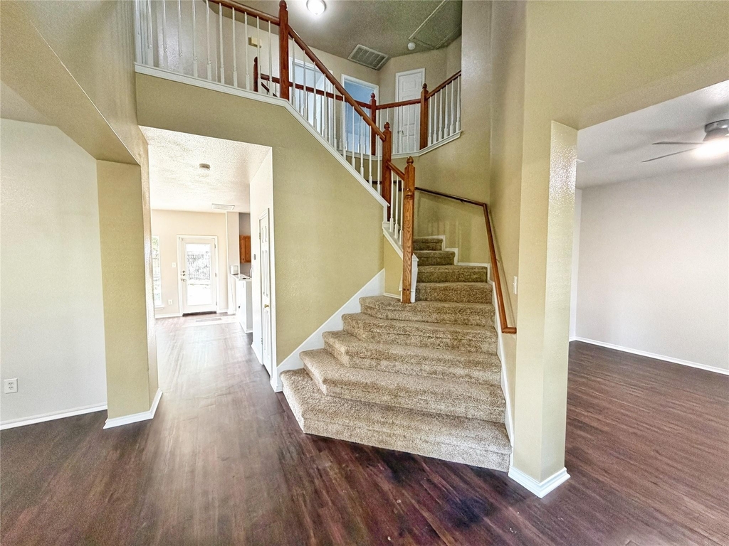 1114 Black Locust Dr - Photo 1