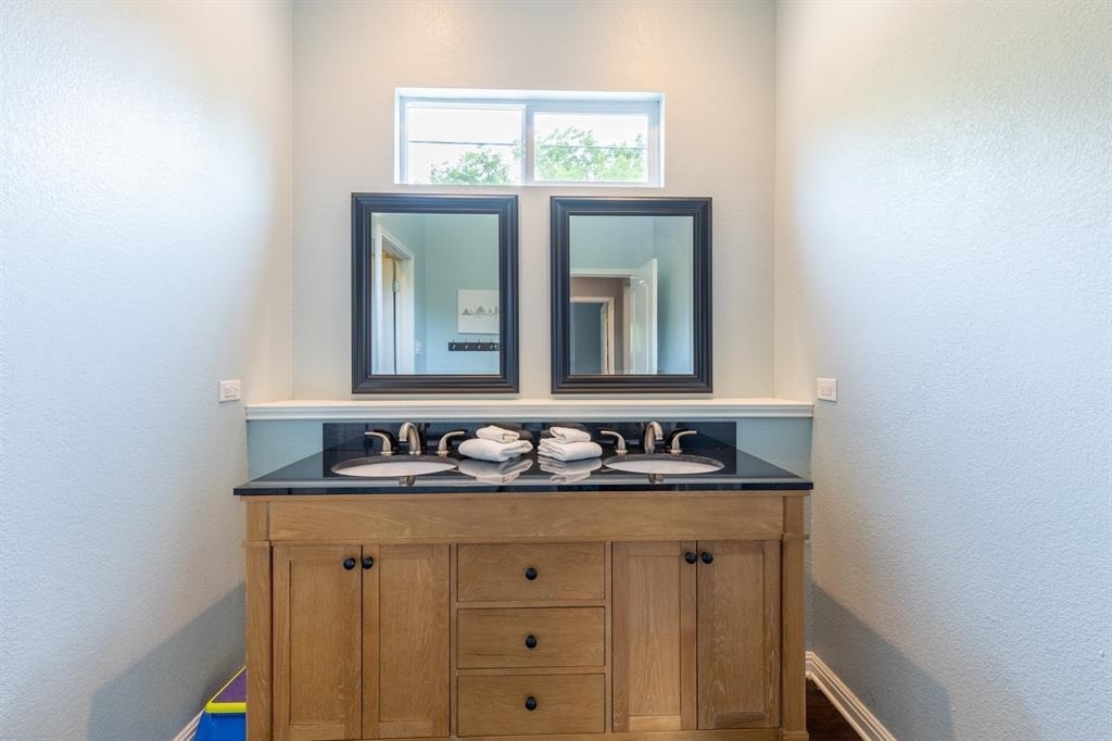 1320 Contour Dr - Photo 17