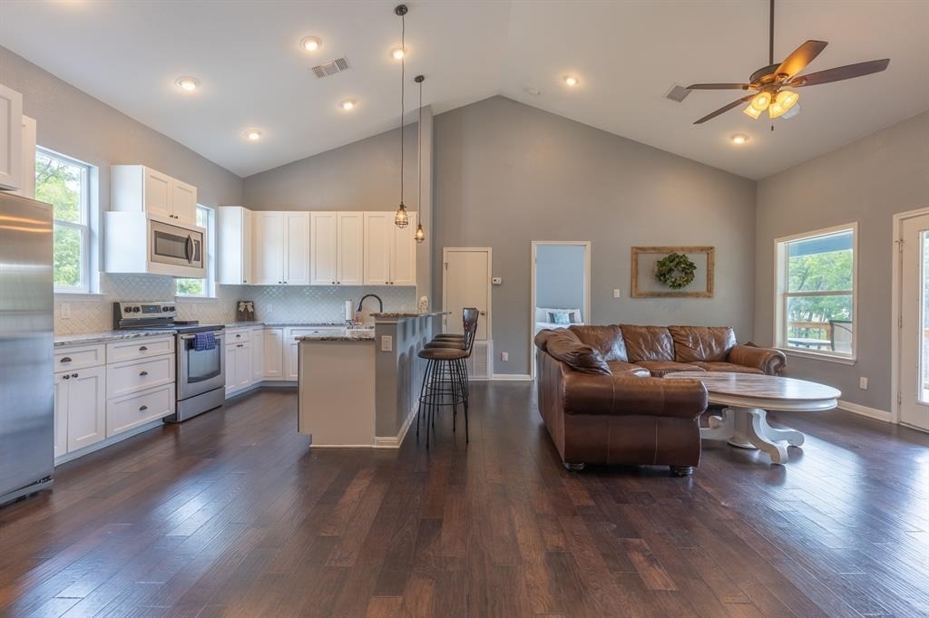 1320 Contour Dr - Photo 9