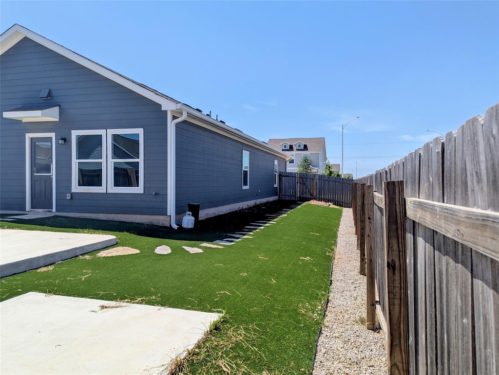 1112 Minnow Ln - Photo 16