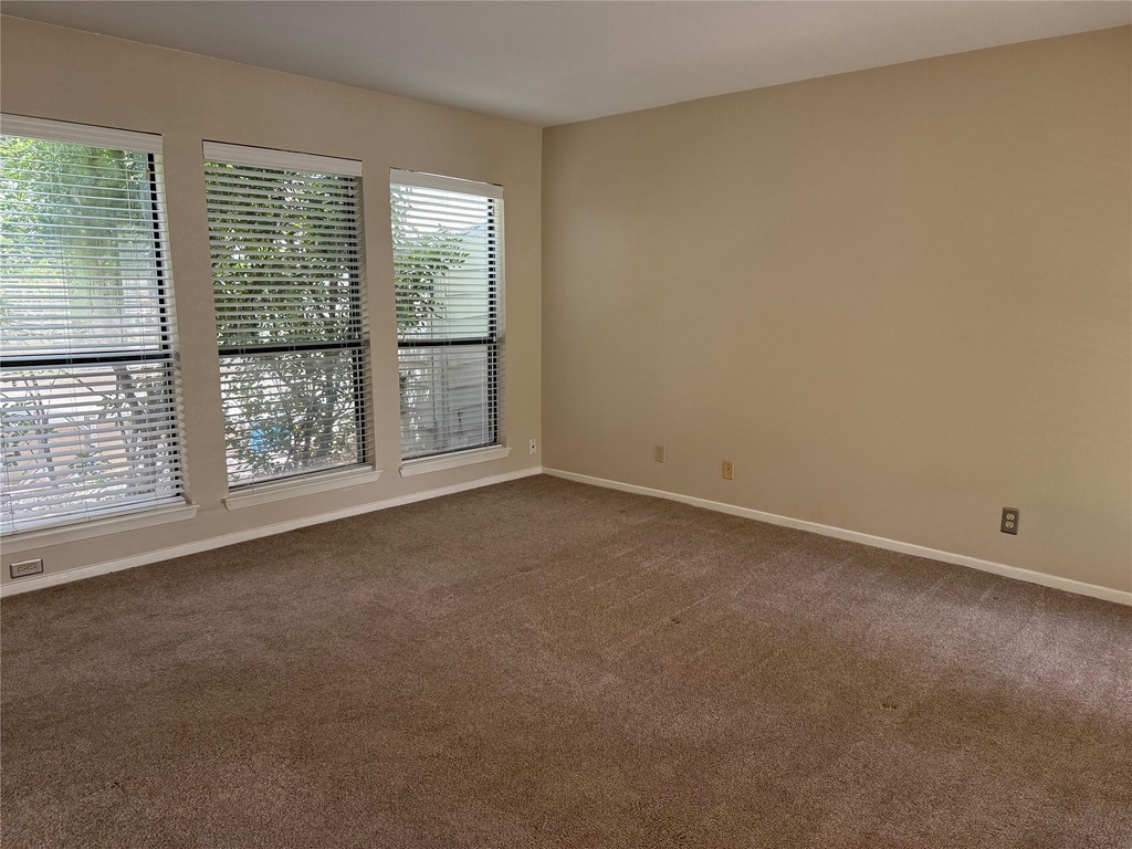 17 Casa Verde St - Photo 9