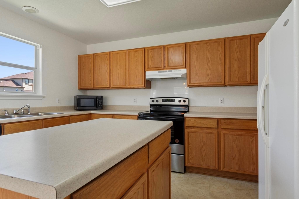 2207 Kuykendall Dr - Photo 5