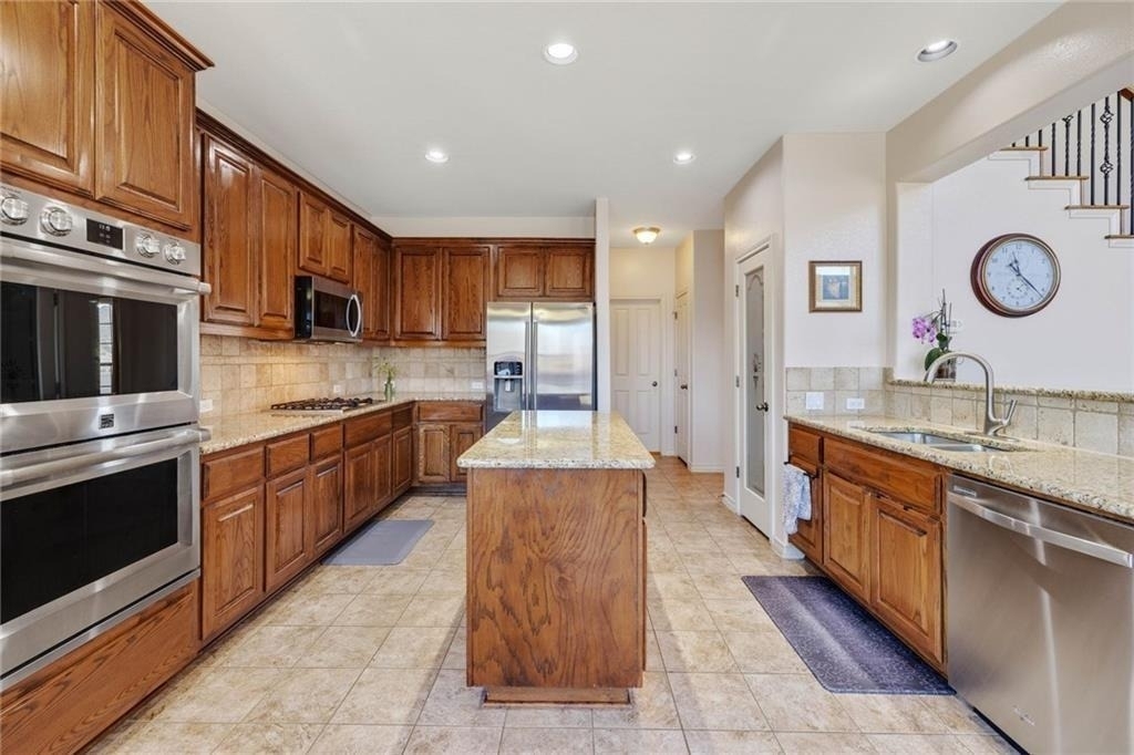 601 Riley Trl - Photo 8